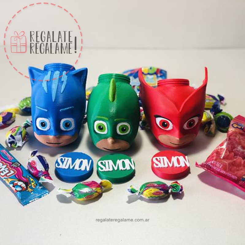 Carameleras heroes en pijama