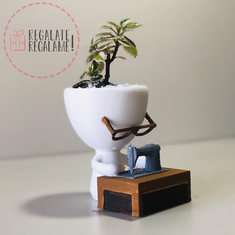 Robert Plant cosiendo